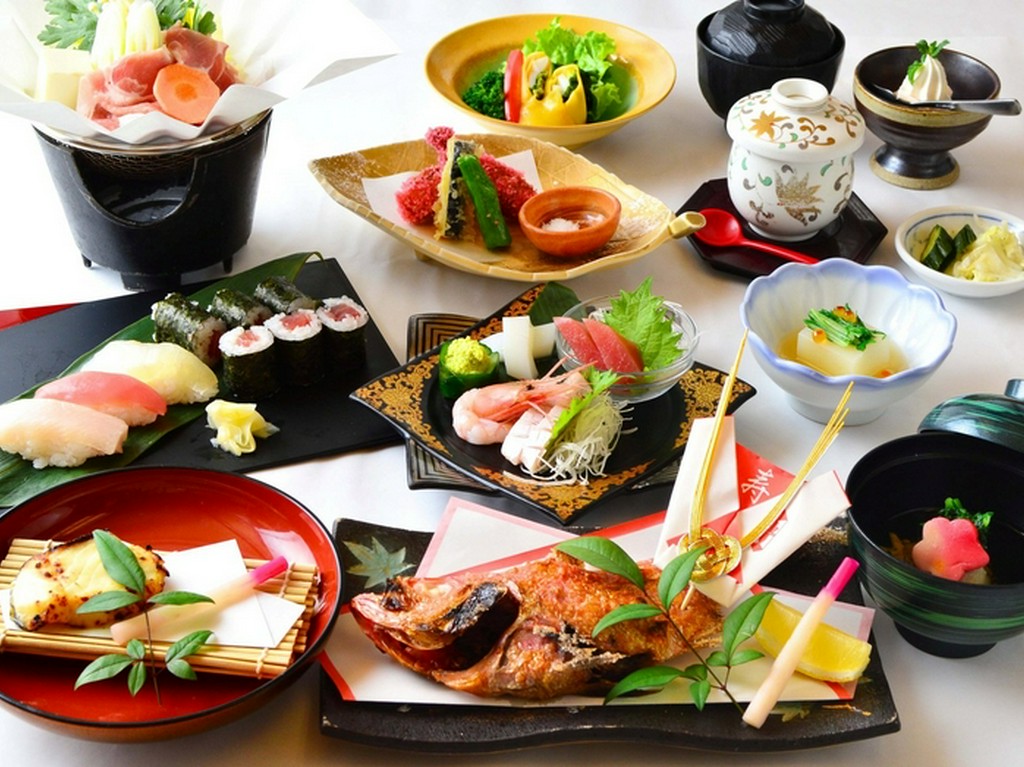 お祝い会席「4,000円」様々なお祝い事におすすめ。