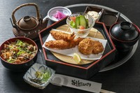 カキフライ（５ヶ）/サラダ/ご飯/赤だし/漬物