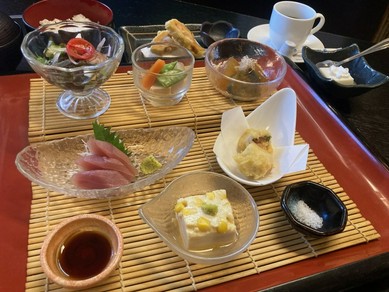 7月「旬彩ランチ」ドリンク、デザート付き
