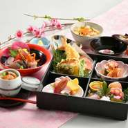 【松華堂御膳】日本の仕出し料理の雰囲気を味わうことができる御弁当会席です。