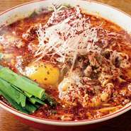 22:00までのセットメニュー
テールラーメン1・餃子3個・ライス小
1240円+300円で生小