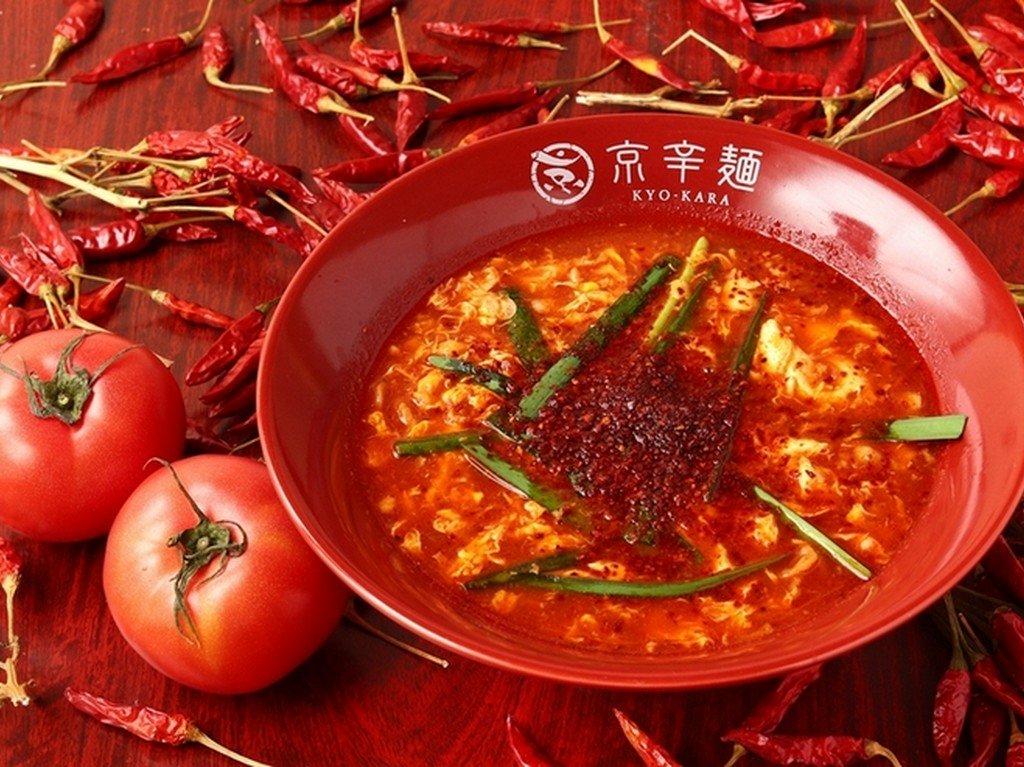 女性が大好き辛麺に豊富なメニューとお酒に清潔でおしゃれな店内