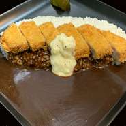 豚バラカレー（揚げ）　24時間仕込みのカレー