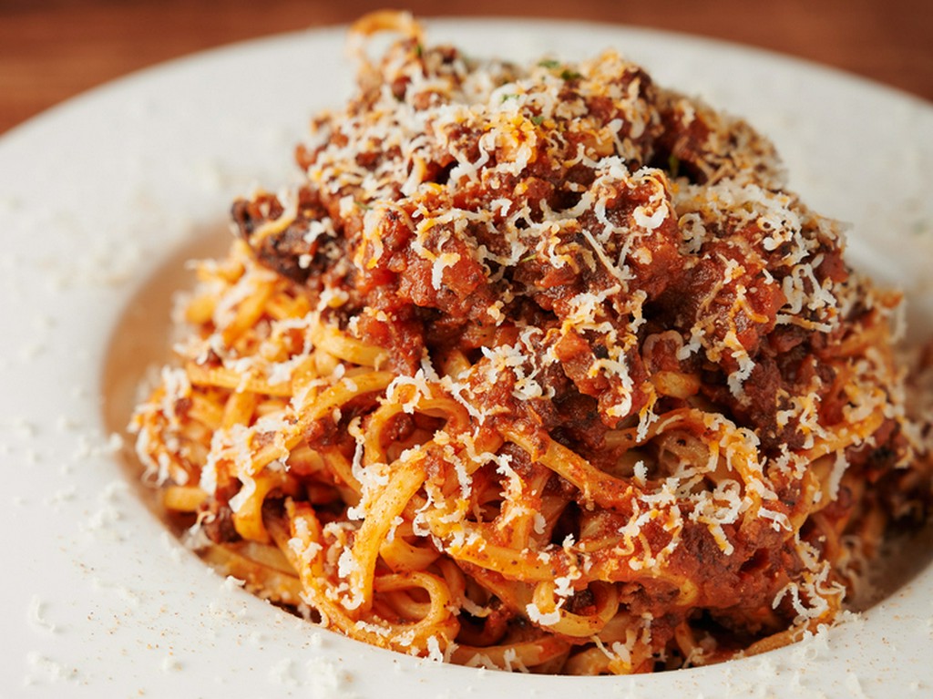 ゴロゴロボロネーゼ