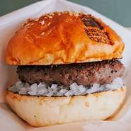 【テイクアウト事前予約↓】
https://www.tablecheck.com/shops/burger-revolution-tokyo-roppngi/reserve