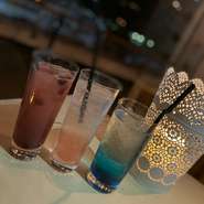 コーヒー、紅茶、オレンジ、グレープフルーツ
ウーロン、コーラ、ジンジャエール
（おかわりの場合は＋￥100）