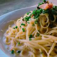 三陸産生うにを使った風味豊かな贅沢な1品
（コースは＋600）
生麺をお選びください。
生麺スパゲティ
生麺リングイーネ
生麺フェットチーネ
