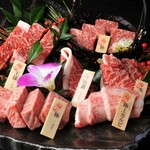 その日ちょうど熟成がかる肉のなかから極上部位・希少部位を厳選｢伊達の黒｣をとことん味わいたいなら是非! [２～３人前]

