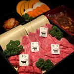 ・極仙台牛「伊達の黒」3種
・伊達な昇り龍
・小花咲牛タン
・こだわりキムチ
・焼き野菜