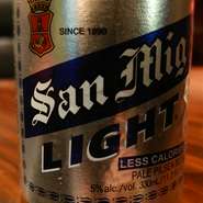 (フィリピン) Alc　5％
カロリー１００kcalのライトビール。口に含むと麦芽の甘みが感じられ苦みが少なく軽やかな味わい。