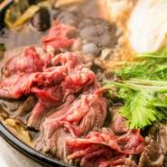 ※しゃぶしゃぶ・すき焼き・味噌鍋・酒粕味噌鍋からお選びいただけます。
※２人前からご注文でお願いします。