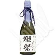 甘酸っぱくてフルーティーな味わいと華やかな香り。日本酒とは思えないほどの華やかさに、日本酒の印象が変わります！
【1合】3,480円【グラス】2,980円