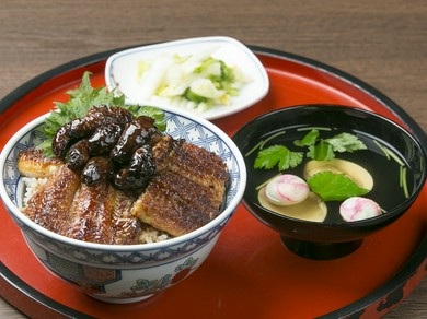 肝入りうなぎ丼