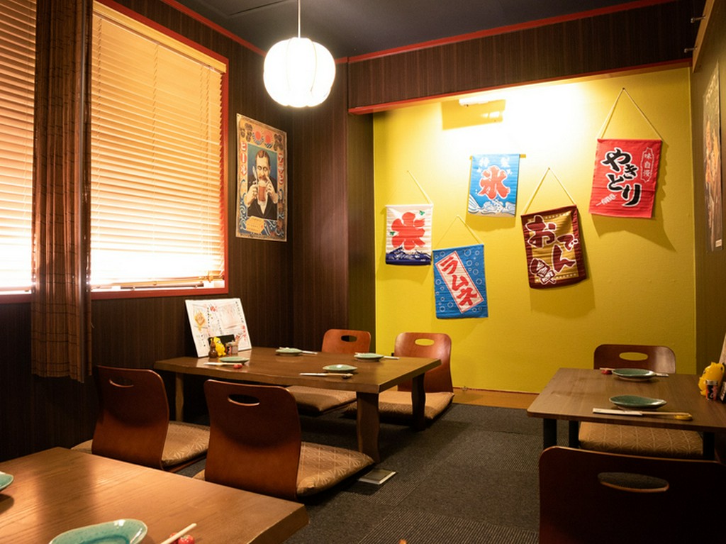 宴会にも最適。座敷席の半個室は、最大16名まで収容可