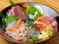 朝市鮮魚5点盛り
