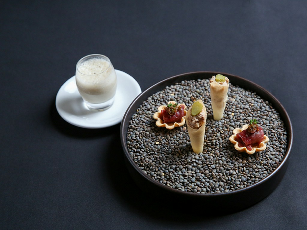 アミューズブッシュ〔Amuse-Bouche〕