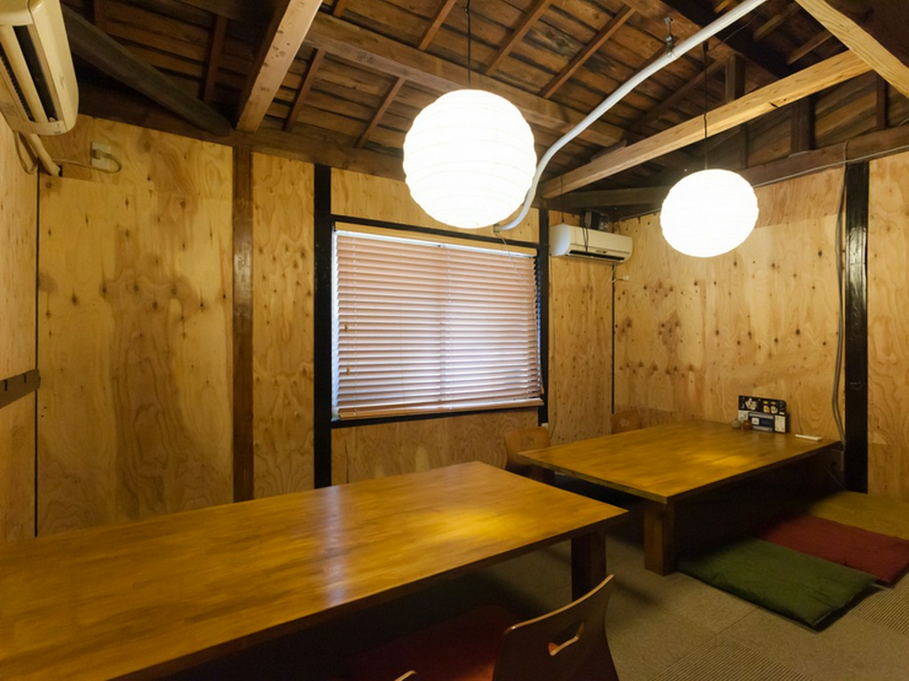 要予約、貸切専用。屋根裏風の趣ある完全個室で、寛ぎのひととき