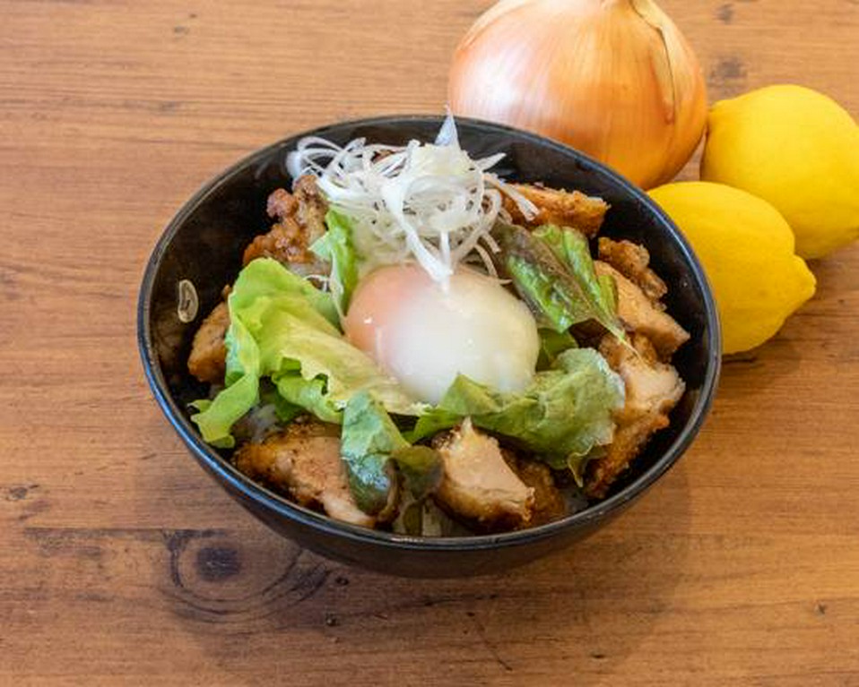玉マヨ地鶏唐揚げ丼