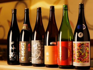 京都伏見の地酒を中心に、全国の地酒を取り揃え