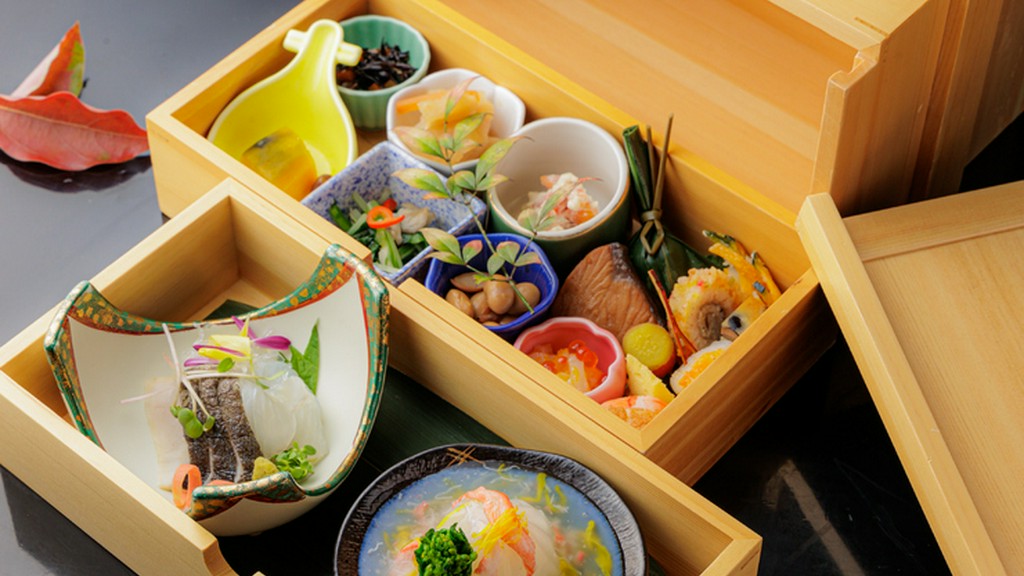 季節の京食材を贅沢に詰め込んだ特別な一品『岡持弁当』