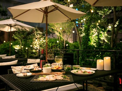 三宮 元町のテラス席があるレストラン カフェ ヒトサラ