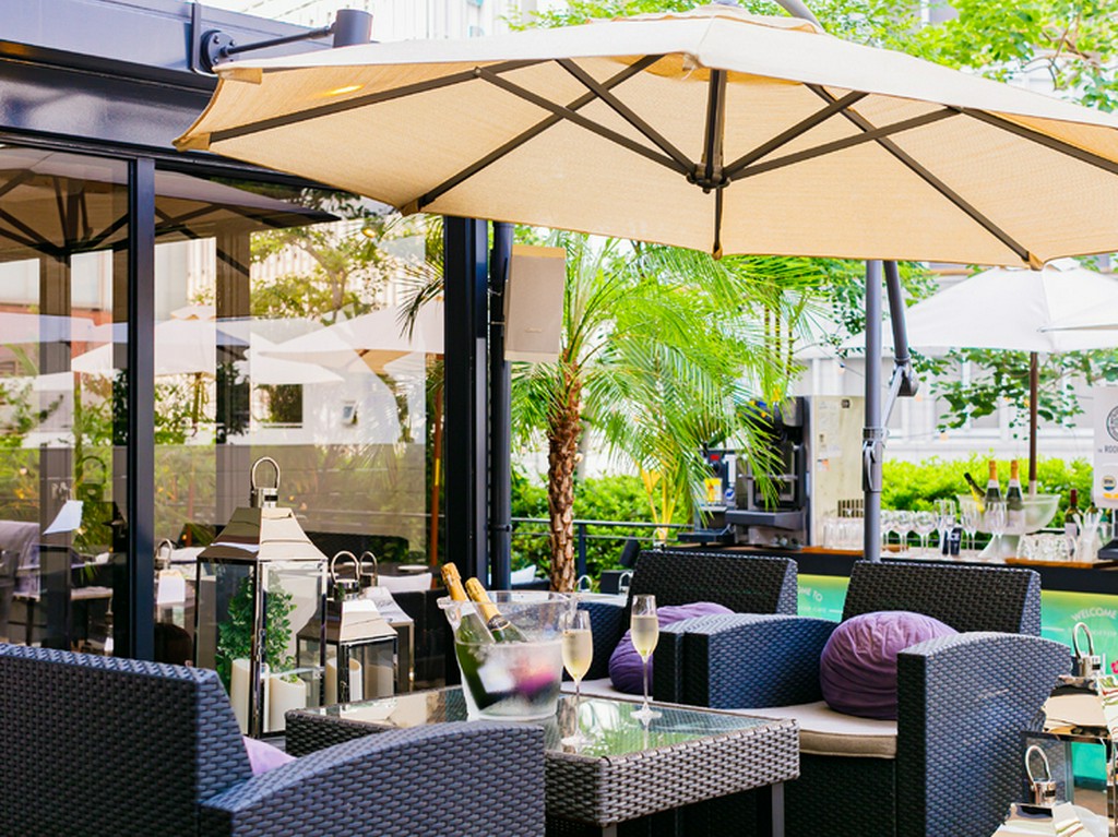 ワインはソムリエ秀逸のセレクトで。親しみやすい銘柄が豊富