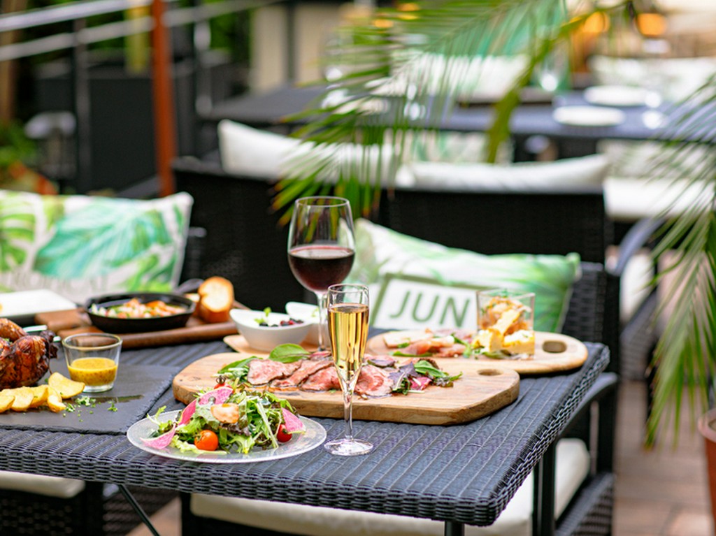 地元の農家との繋がりを大切に。素材にこだわるカフェダイニング