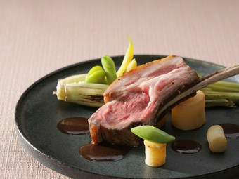 骨付き仔猪のロースト