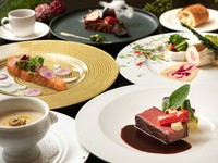 ご予算に応じて食材を取り寄せ、その日のために提供する特別なコース。お早めのご予約をお願いいたします。