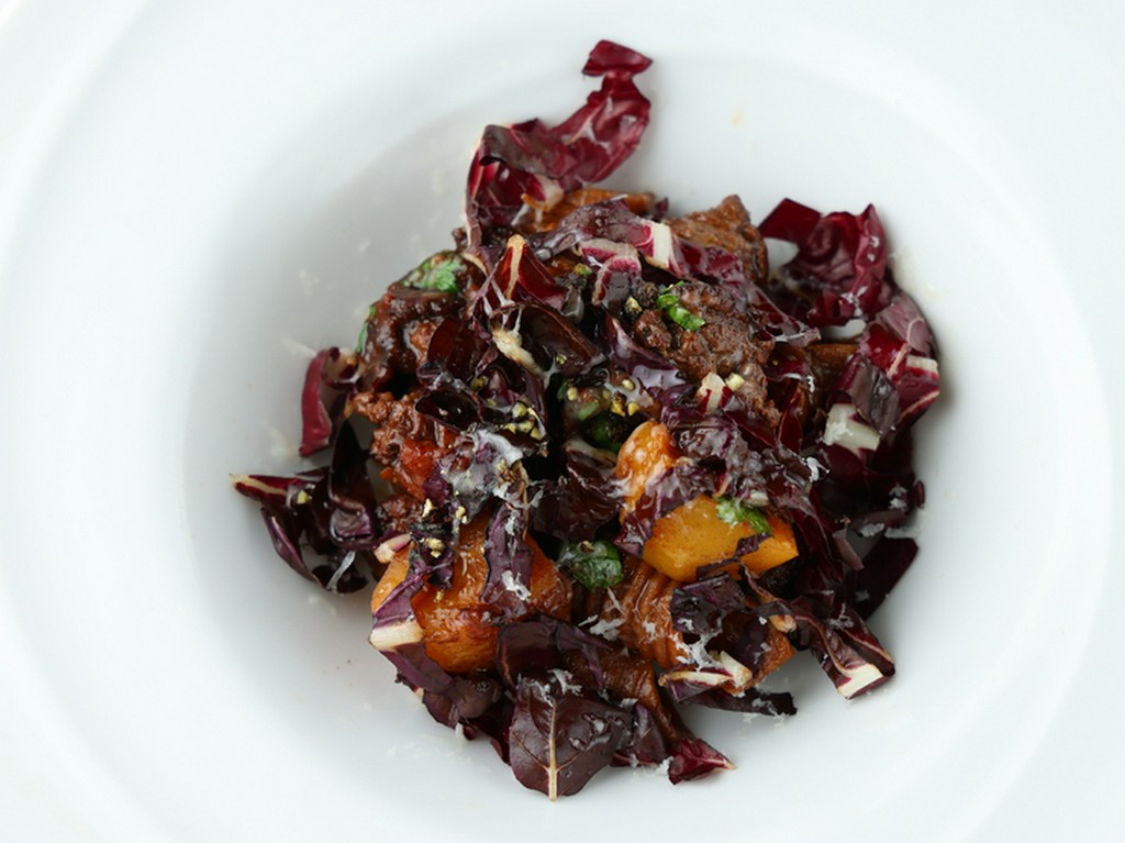 《5,000円》シェフのお任せコースのパスタ『蝦夷鹿のサルシッチャ　栗粉を練りこんだガルガネッリ』