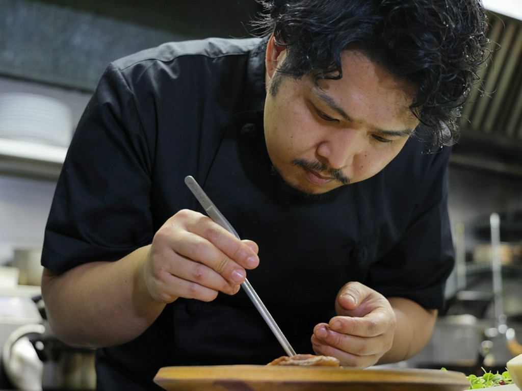 本場・イタリアで磨いた腕を披露してくれる料理長の手塚さん