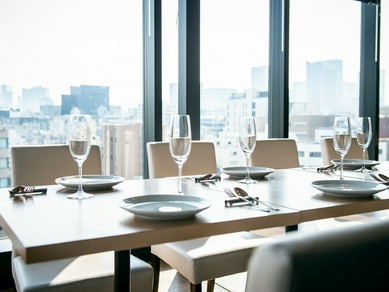 ソムリエ厳選のワインと料理をたのしむ