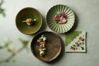 料理人の実演も楽しめる夜会席『料理長おまかせ会席 15000円』