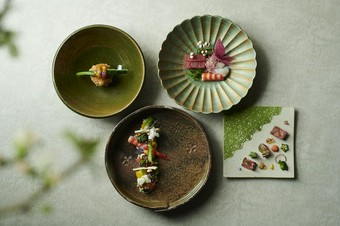 料理人の実演も楽しめる夜会席『料理長おまかせ会席 15000円』