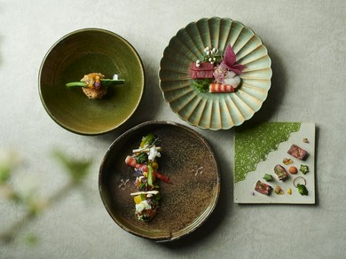 料理人の実演も楽しめる夜会席『料理長おまかせ会席 15000円』