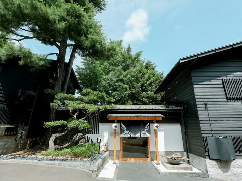 昭和期創業の高級料亭の名庭と伝統を受け継ぐ和食会席レストラン