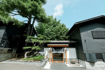 北海道の季節の移ろいを旬の和食と日本庭園の彩りと共に堪能