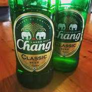 タイビール。シンハーよりコクがあり、飲みごたえがあります。