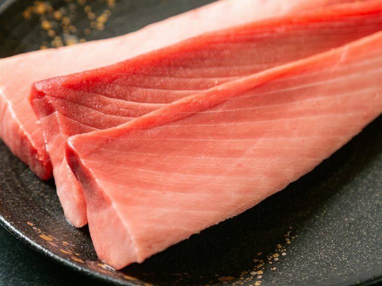 店の自慢は、豊洲から仕入れる「とろ」