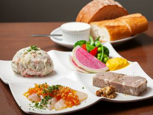 Bistro Silver Spoon