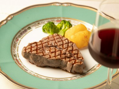 特選牛肉網焼ビフテキコース　M