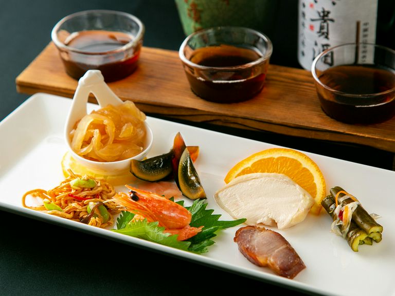 定番人気のオードブルを旬菜と共に味わう『大観苑?盆』
