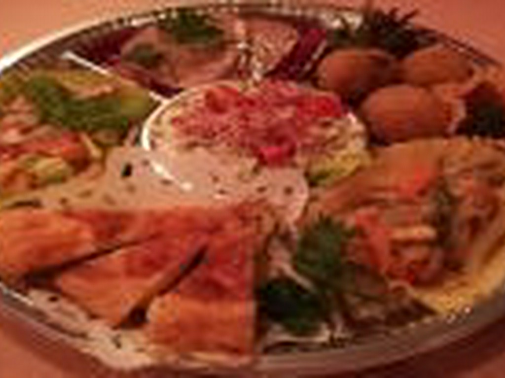 テイクアウトは、お弁当やアラカルトなど各種ご用意しております