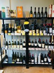 一緒にチーズ購入のお客様ワイン代を5％オフ！！+1320円でレストランへ持ち込みできます。