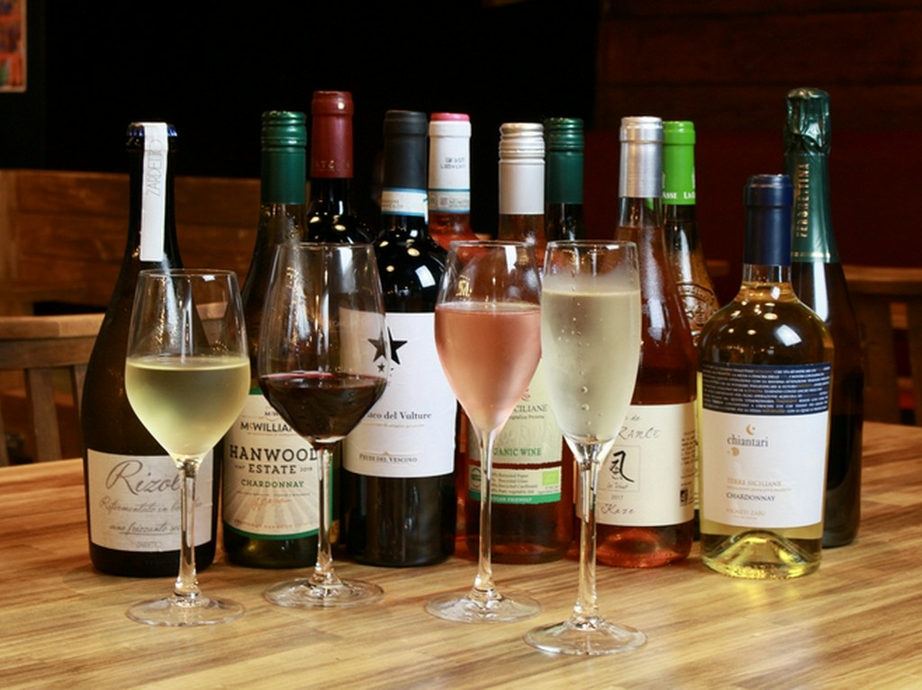 ★ソムリエ厳選ワイン50種以上と全100種以上のドリンク★