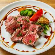 しっとりジューシー♥
お肉の旨味をダイレクトに！
180ｇ 2,980円
