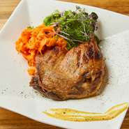 低温スパイシーオイル煮☆

凝縮されたホロホロお肉をぜひワインと♪