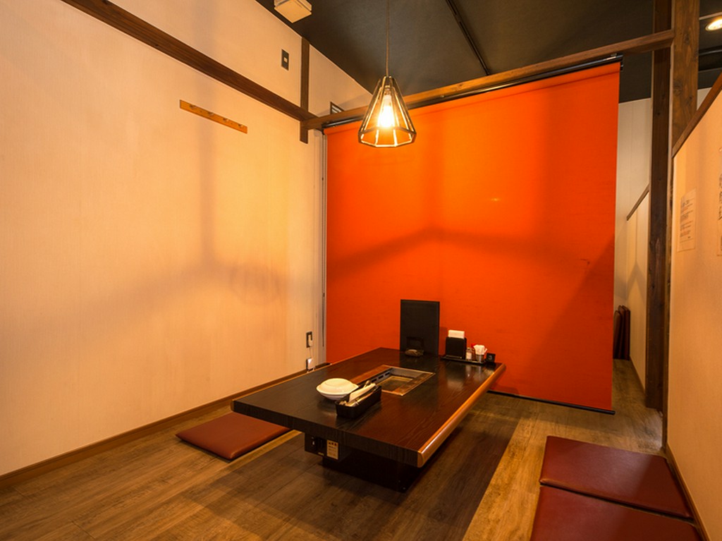 スクリーンを使い半個室のように使用