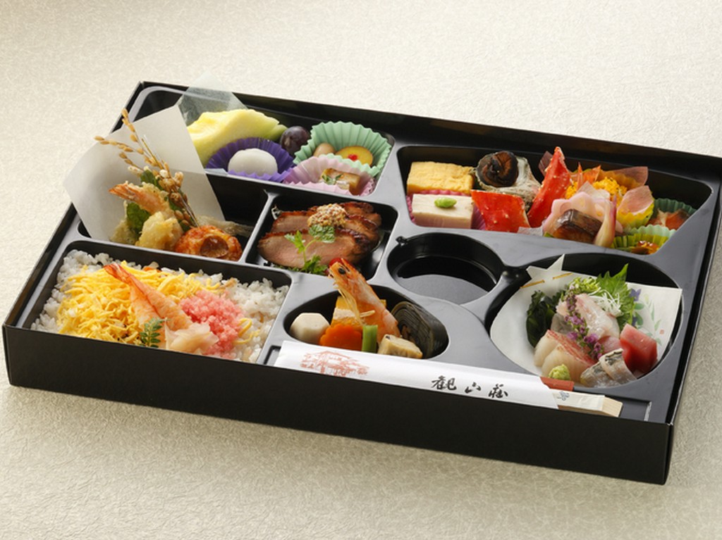 新鮮な関門海峡の食材や、九州産黒毛和牛・合馬の竹の子など