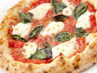 マルゲリータ ～トマト・モッツァレラチーズ・バジル～